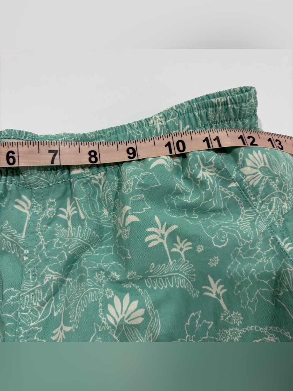 Patagonia Womens XS Baggies Shorts Green Tropical Print Hiking Outdoor - Picture 5 of 8